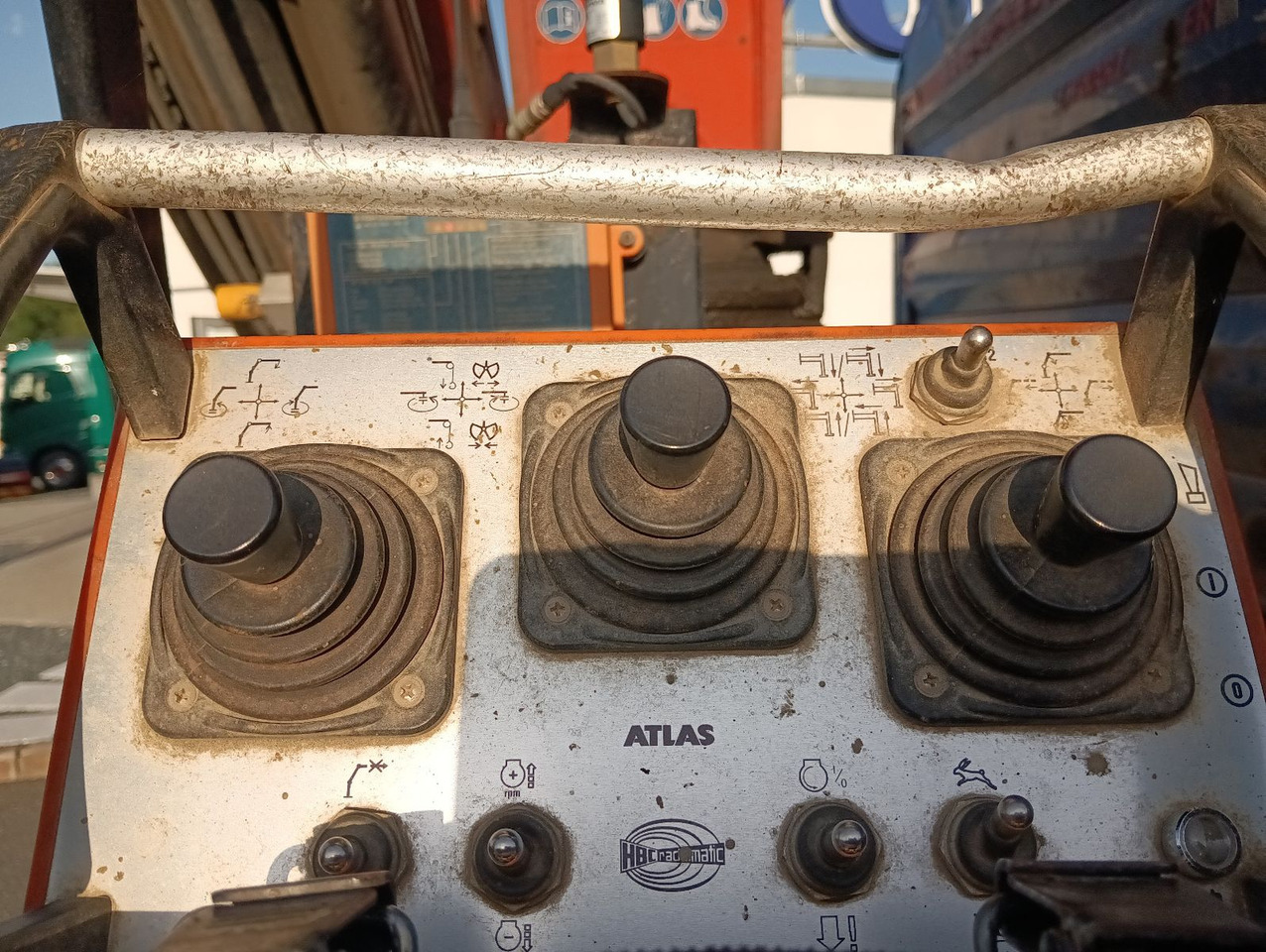 MAN TGS 26:480 6x4 EURO5 ATLAS 240.2E-A4 3-S-Kipper - Truk jungkit, Truk derek: gambar 5 MAN TGS 26:480 6x4 EURO5 ATLAS 240.2E-A4 3-S-Kipper - Truk jungkit, Truk derek: gambar 5