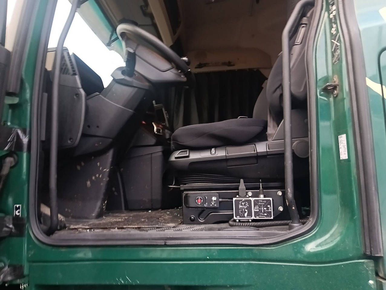 Mercedes-Benz ACTROS 2651 MP5 6x2 MEILLER RETARDER LENKACHS - Hook lift: gambar 1 Mercedes-Benz ACTROS 2651 MP5 6x2 MEILLER RETARDER LENKACHS - Hook lift: gambar 1