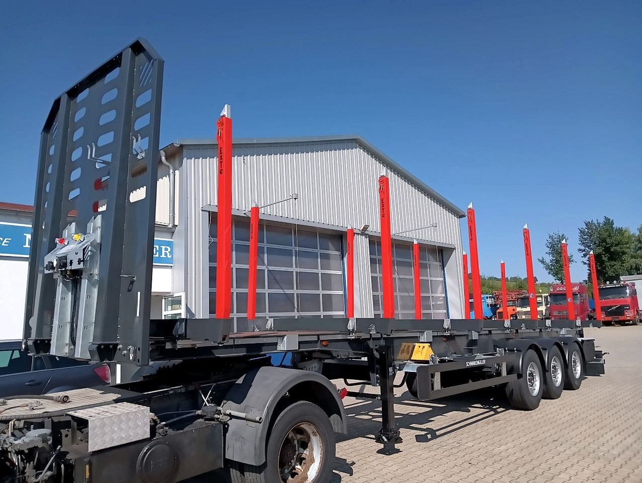 Schwarzmüller 3-A Rungensattel 6xExte144S 5560kg NEU sofort Schwarzmüller 3-A Rungensattel 6xExte144S 5560kg NEU sofort - Semi-trailer pengangkut kayu: gambar 1 Schwarzmüller 3-A Rungensattel 6xExte144S 5560kg NEU sofort Schwarzmüller 3-A Rungensattel 6xExte144S 5560kg NEU sofort - Semi-trailer pengangkut kayu: gambar 1
