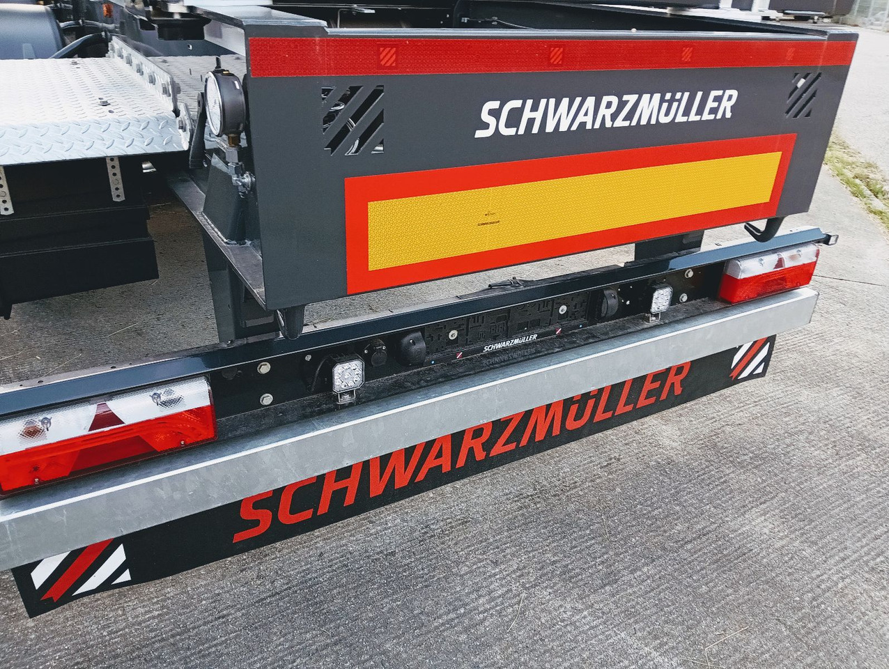 Semi-trailer pengangkut kayu baru Schwarzmüller 3-A Rungensattel 8xRungSchemel 5800kg NEU sofort Schwarzmüller 3-A Rungensattel 8xRungSchemel 5800kg NEU sofort: gambar 22 Semi-trailer pengangkut kayu baru Schwarzmüller 3-A Rungensattel 8xRungSchemel 5800kg NEU sofort Schwarzmüller 3-A Rungensattel 8xRungSchemel 5800kg NEU sofort: gambar 22