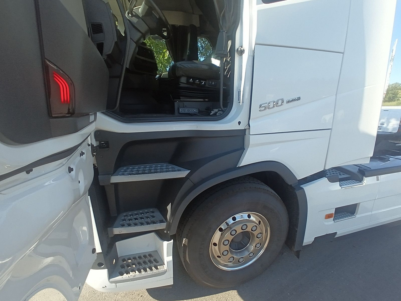 Volvo FH 500 4x2T Globe RETARDER FullOption Air/Air - Tractor head: gambar 5 Volvo FH 500 4x2T Globe RETARDER FullOption Air/Air - Tractor head: gambar 5