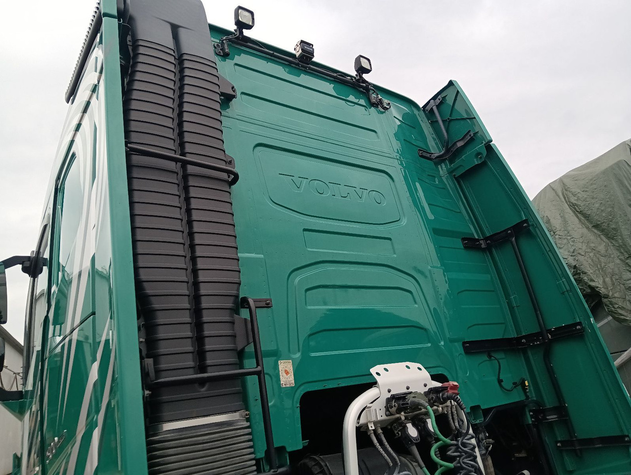 Volvo FH 500 4x2T X-Track Globe I-PARC HydraulikUNFALL - Tractor head: gambar 3 Volvo FH 500 4x2T X-Track Globe I-PARC HydraulikUNFALL - Tractor head: gambar 3