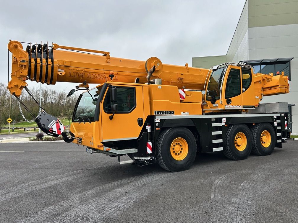 LIEBHERR LTM1060-3.1 - Derek semua medan: gambar 1 LIEBHERR LTM1060-3.1 - Derek semua medan: gambar 1