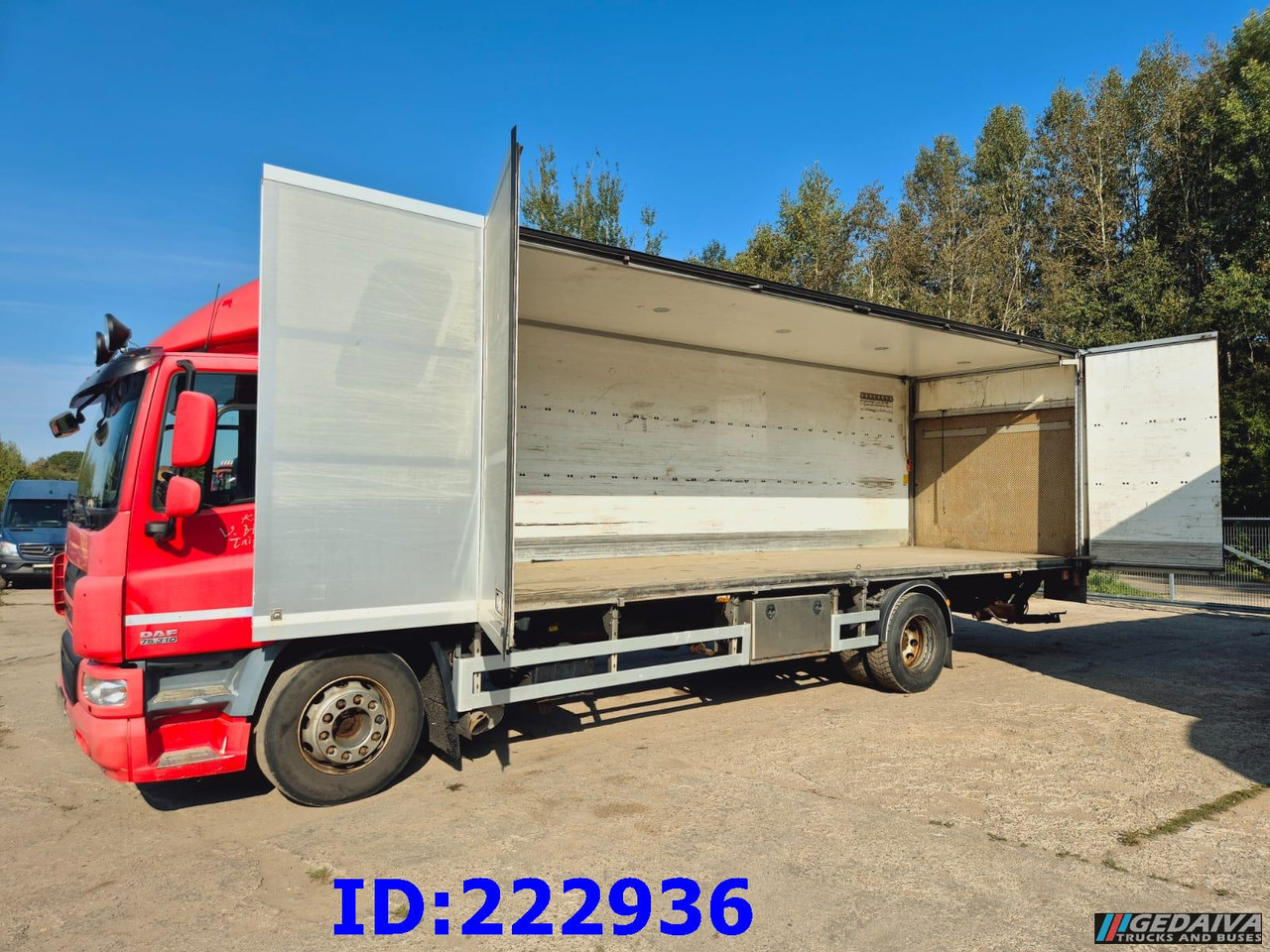DAF CF 75.310 - Euro5 - Truk box: gambar 2 DAF CF 75.310 - Euro5 - Truk box: gambar 2
