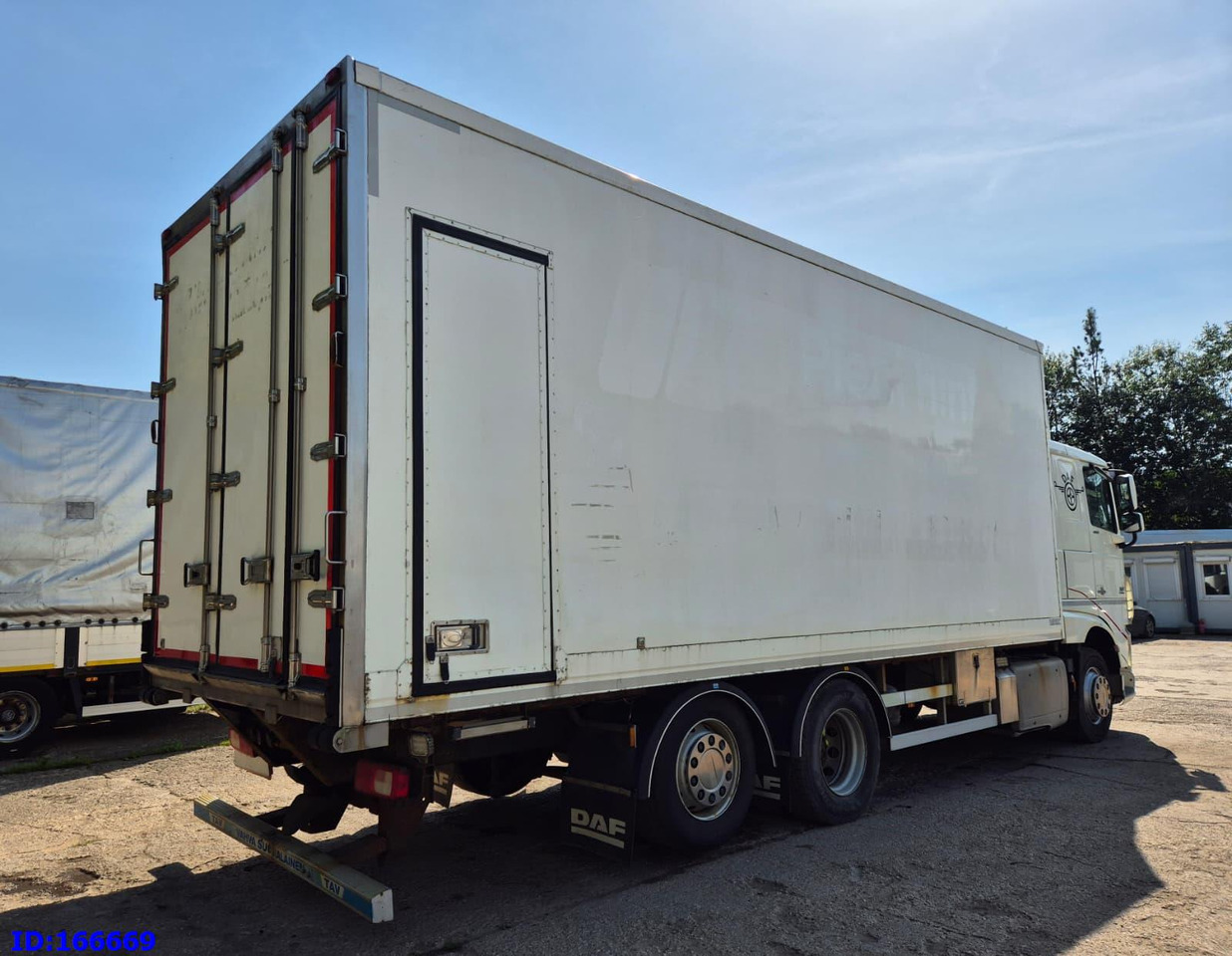 DAF XF 106.460 FAR 6X2 Euro6 - Truk berpendingin: gambar 5 DAF XF 106.460 FAR 6X2 Euro6 - Truk berpendingin: gambar 5