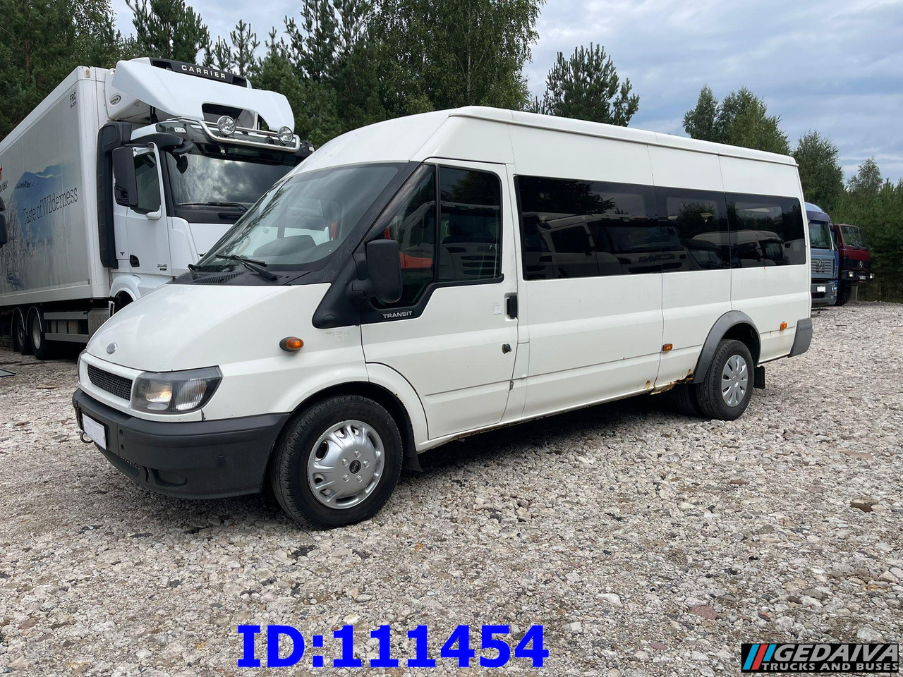 FORD Transit Manual 17-seater - Bus pariwisata: gambar 1 FORD Transit Manual 17-seater - Bus pariwisata: gambar 1