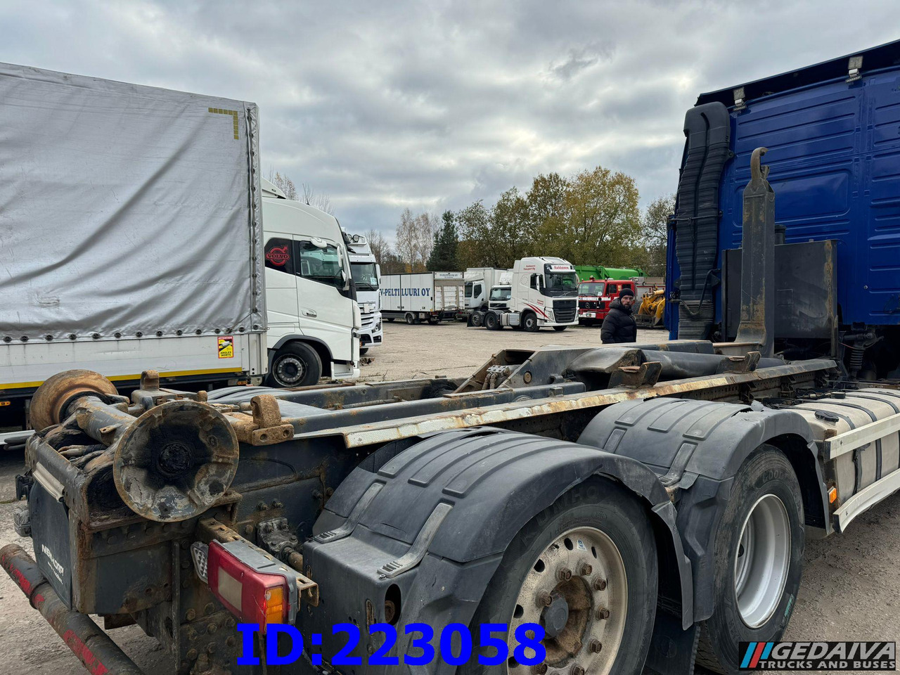 HIAB Multilift XR21S53 - Hooklift/ Lewati sistem loader: gambar 5 HIAB Multilift XR21S53 - Hooklift/ Lewati sistem loader: gambar 5