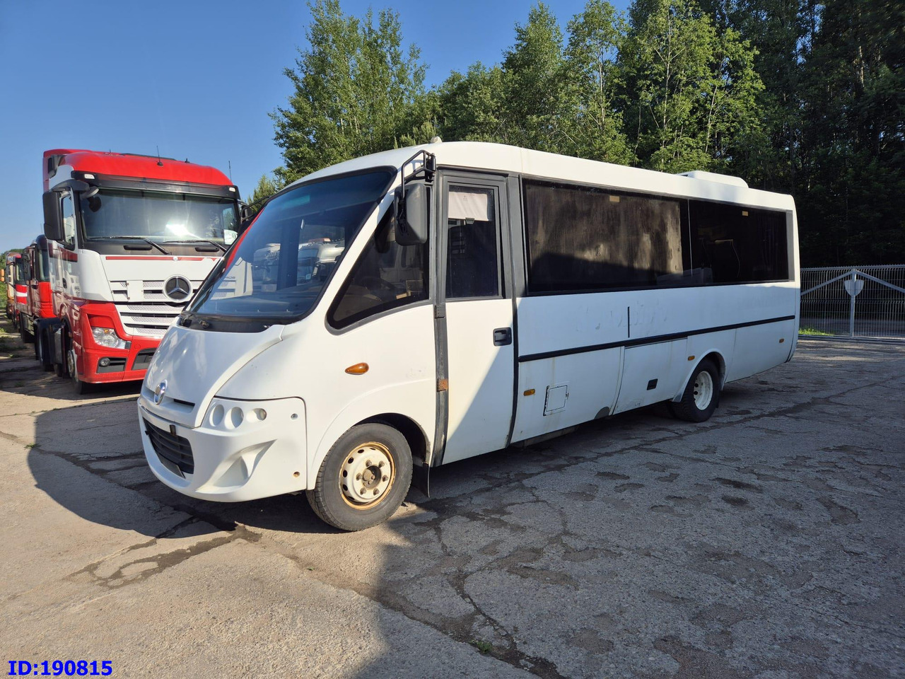 IVECO 65c18 Thesi Kapena 27place (Engine problem) - Bus pariwisata: gambar 4 IVECO 65c18 Thesi Kapena 27place (Engine problem) - Bus pariwisata: gambar 4