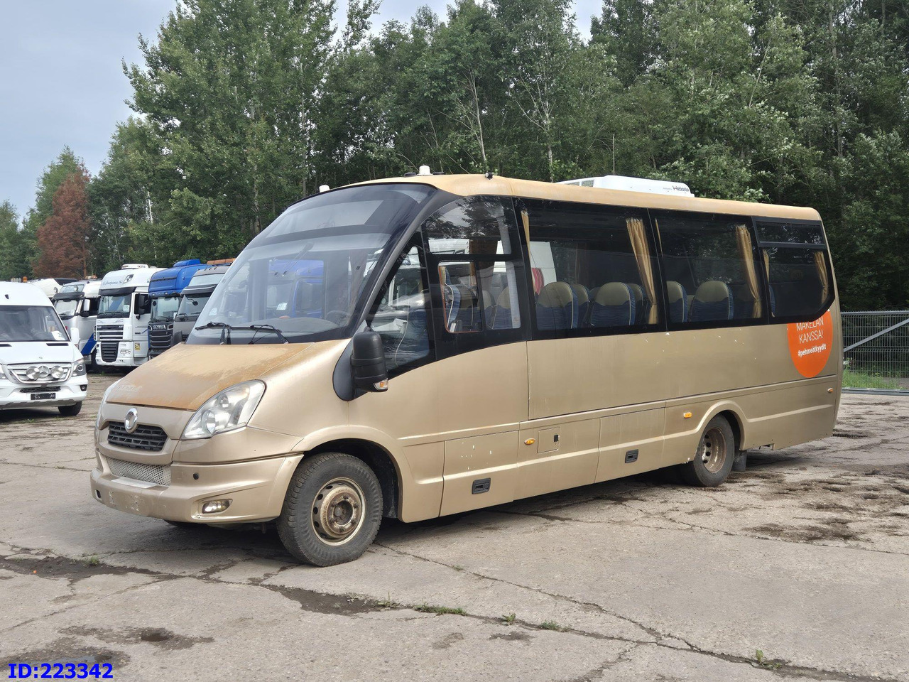 IVECO Rosero Euro5 34-Place (Gearbox defekt) - Bus pariwisata: gambar 1 IVECO Rosero Euro5 34-Place (Gearbox defekt) - Bus pariwisata: gambar 1