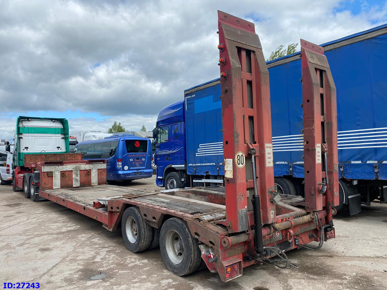 LANGENDORF Satbue 20/28 - Low bed - Semi-trailer low bed: gambar 5 LANGENDORF Satbue 20/28 - Low bed - Semi-trailer low bed: gambar 5