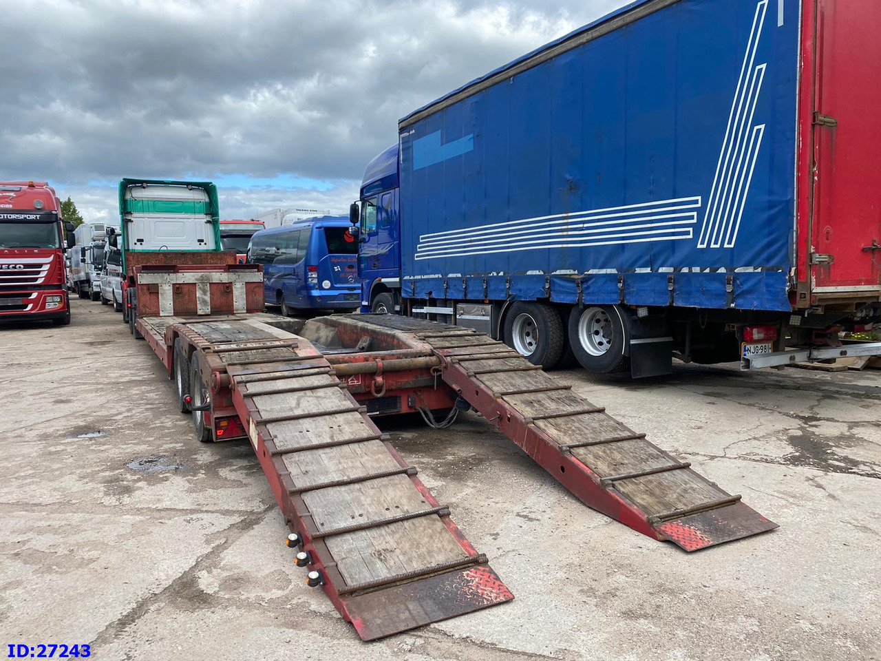 LANGENDORF Satbue 20/28 - Low bed - Semi-trailer low bed: gambar 4 LANGENDORF Satbue 20/28 - Low bed - Semi-trailer low bed: gambar 4