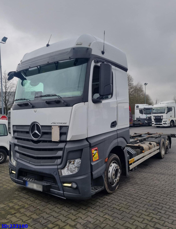 MERCEDES-BENZ Actros 2542 BDF Euro6 - Truk sasis: gambar 1 MERCEDES-BENZ Actros 2542 BDF Euro6 - Truk sasis: gambar 1