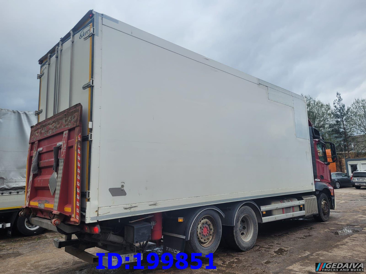 MERCEDES-BENZ Actros 2551 6x2 Euro5 - Truk box: gambar 5 MERCEDES-BENZ Actros 2551 6x2 Euro5 - Truk box: gambar 5
