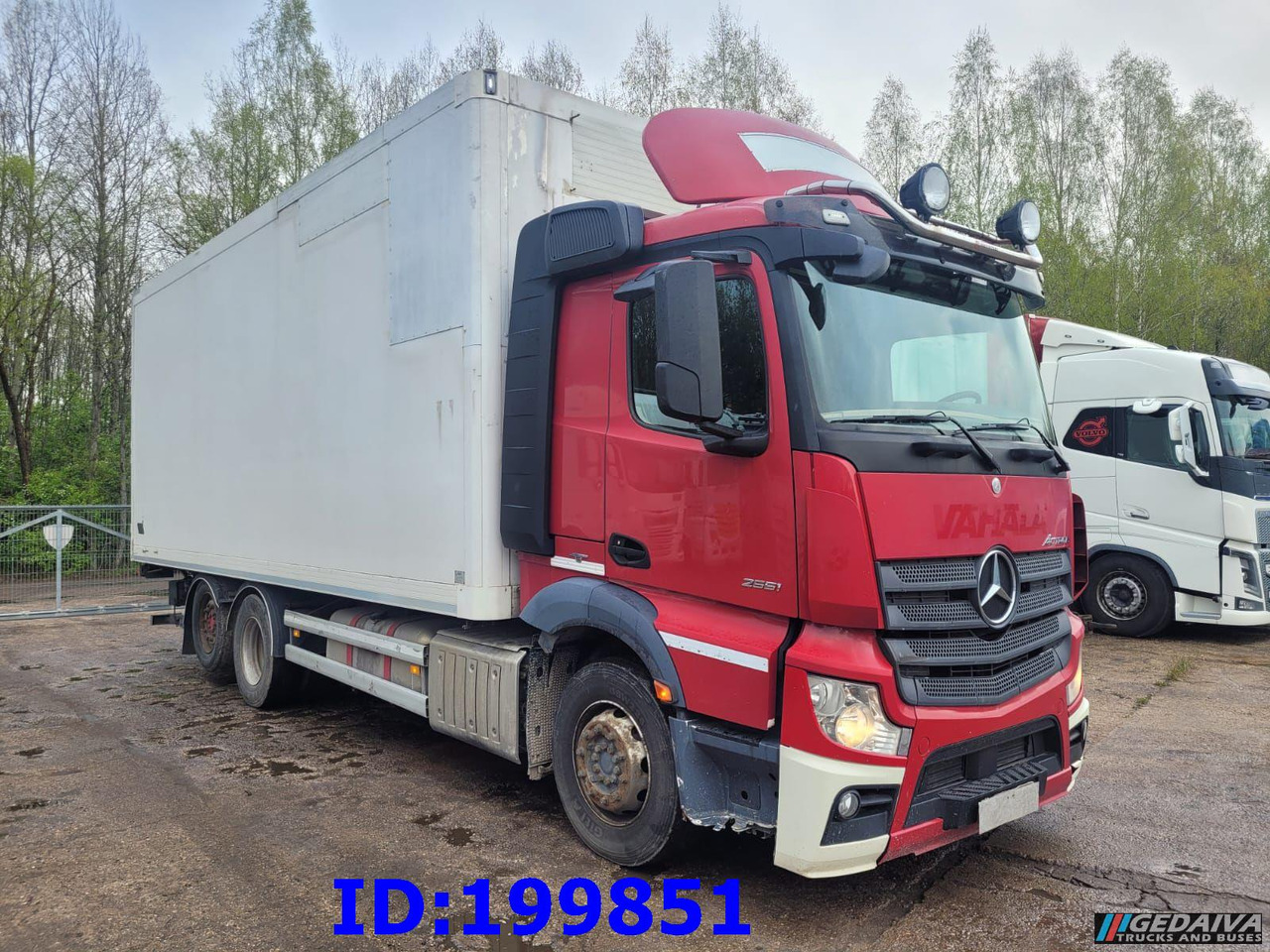 MERCEDES-BENZ Actros 2551 6x2 Euro5 - Truk box: gambar 4 MERCEDES-BENZ Actros 2551 6x2 Euro5 - Truk box: gambar 4
