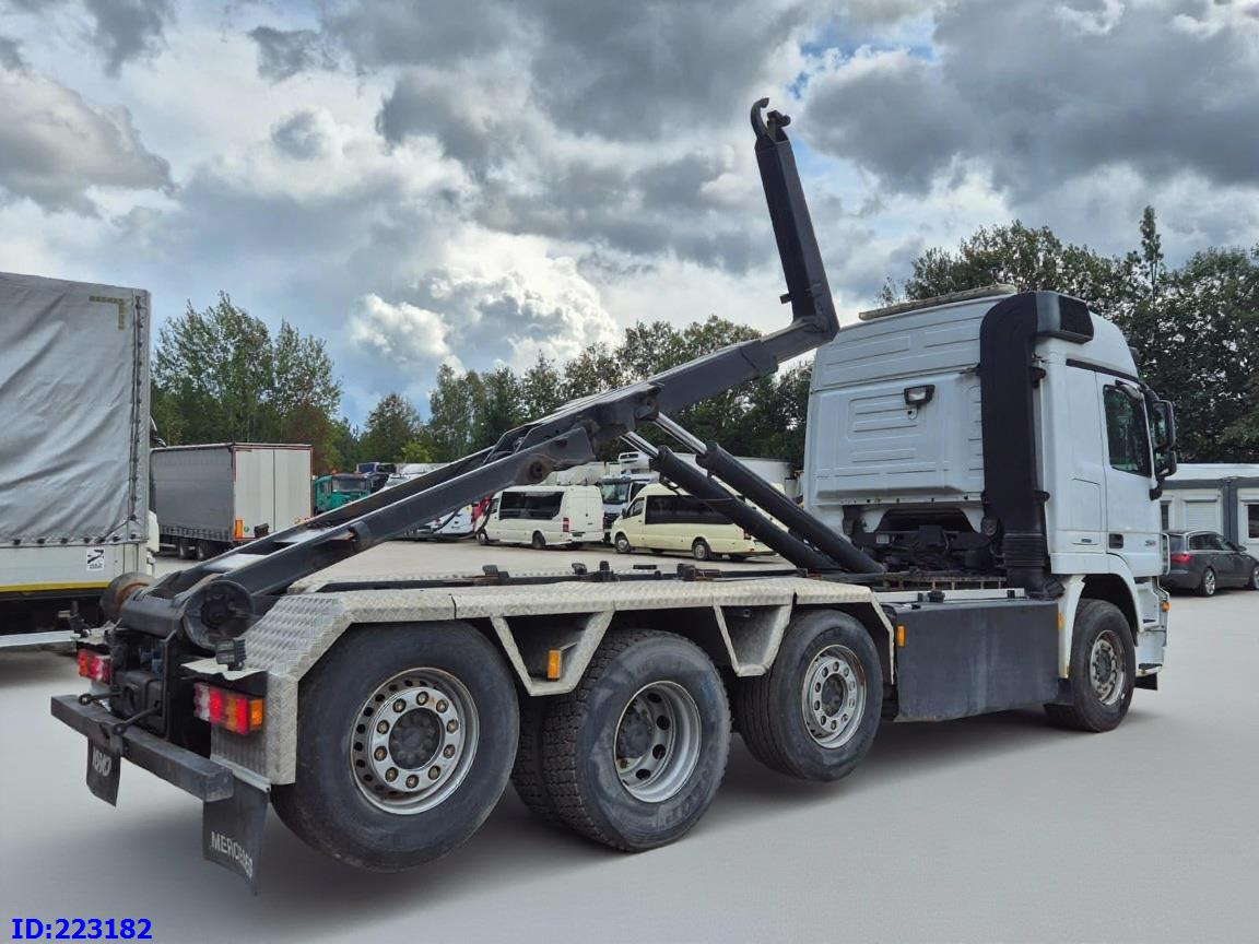 MERCEDES-BENZ Actros 2551 8x2 V8 Retarder - Hook lift: gambar 4 MERCEDES-BENZ Actros 2551 8x2 V8 Retarder - Hook lift: gambar 4