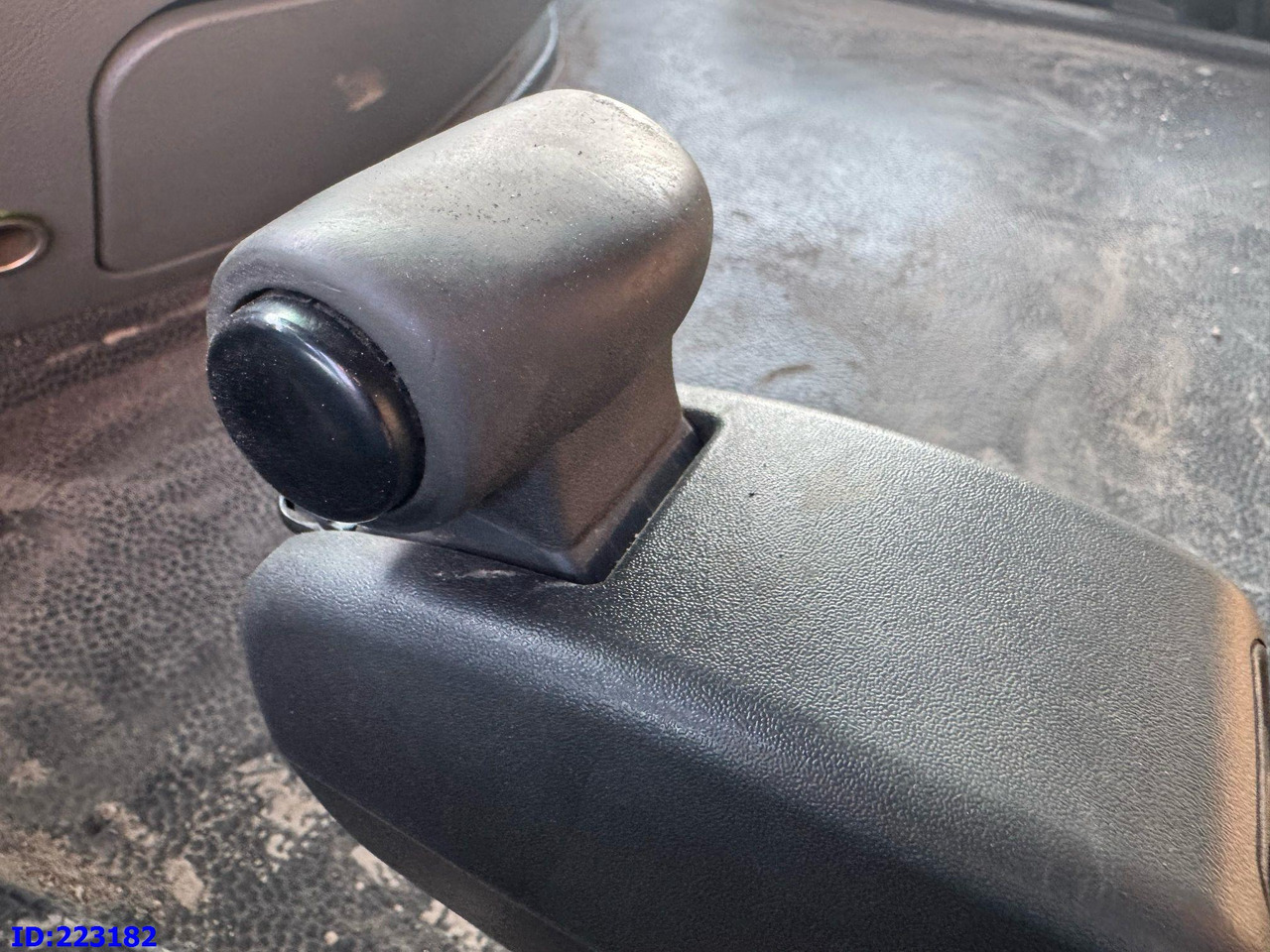 Hook lift MERCEDES-BENZ Actros 2551 8x2 V8 Retarder: gambar 18 Hook lift MERCEDES-BENZ Actros 2551 8x2 V8 Retarder: gambar 18