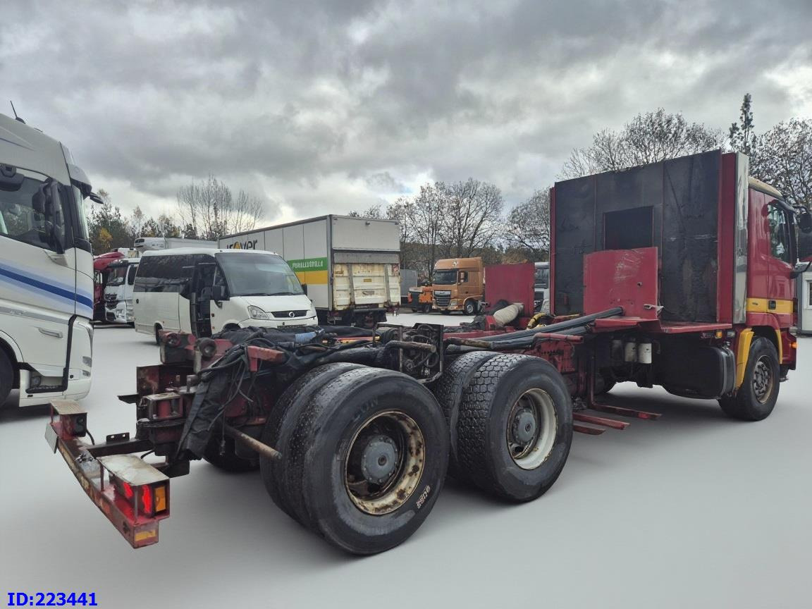 MERCEDES-BENZ Actros 2636 6X4 (3pedals) - Truk sasis: gambar 5 MERCEDES-BENZ Actros 2636 6X4 (3pedals) - Truk sasis: gambar 5