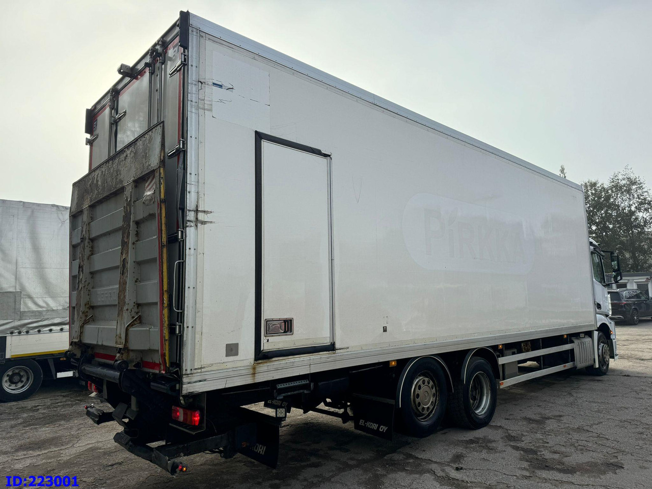 MERCEDES-BENZ Antos 2540 6x2 Euro6 - Truk berpendingin: gambar 4 MERCEDES-BENZ Antos 2540 6x2 Euro6 - Truk berpendingin: gambar 4