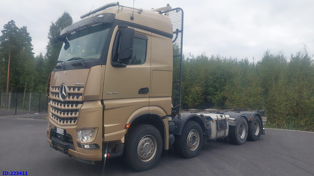 MERCEDES-BENZ Arocs 3763 8x4 Euro6 - Truk sasis: gambar 1 MERCEDES-BENZ Arocs 3763 8x4 Euro6 - Truk sasis: gambar 1
