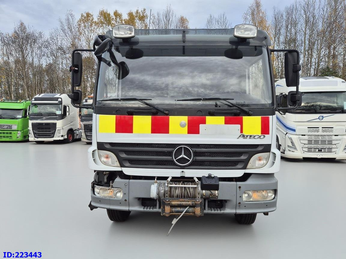 MERCEDES-BENZ Atego 1326 4×4 - Truk flatbed: gambar 2 MERCEDES-BENZ Atego 1326 4×4 - Truk flatbed: gambar 2