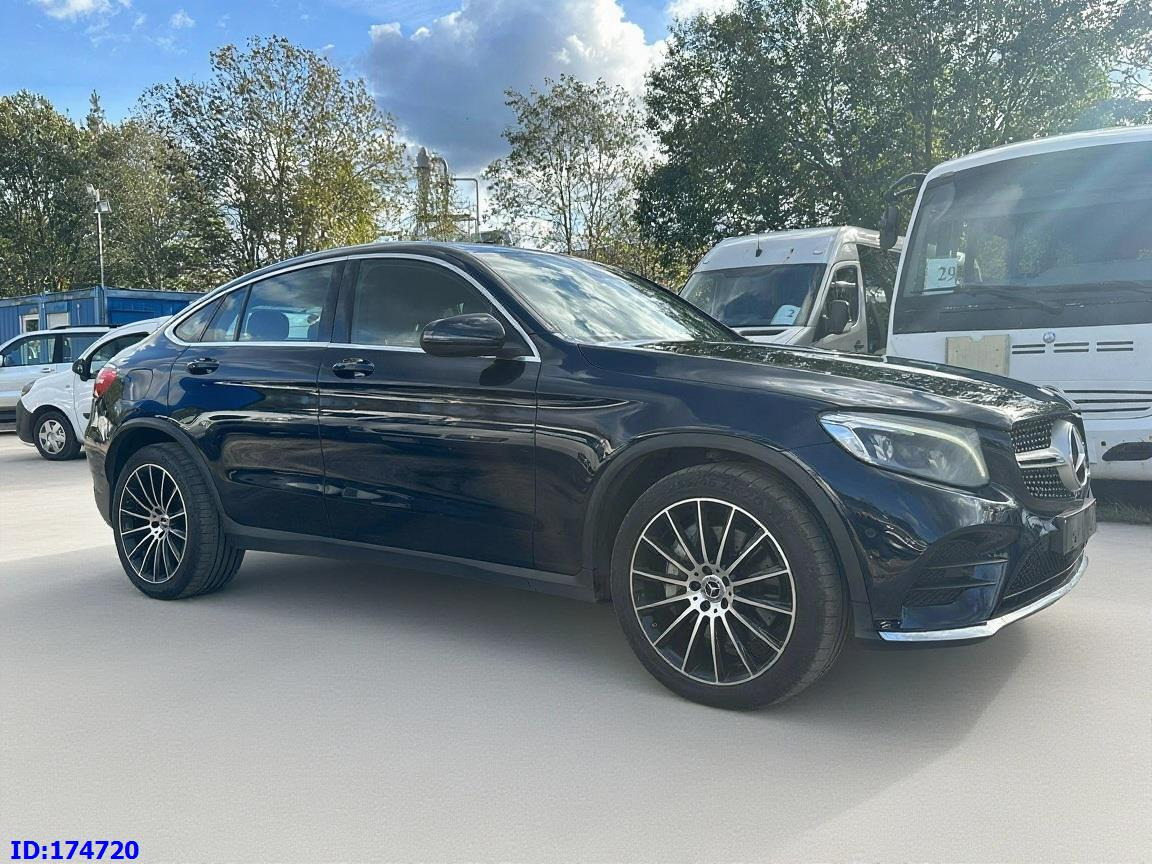 MERCEDES-BENZ GLC Coupe 220 4x4 - Mobil SUV: gambar 2 MERCEDES-BENZ GLC Coupe 220 4x4 - Mobil SUV: gambar 2