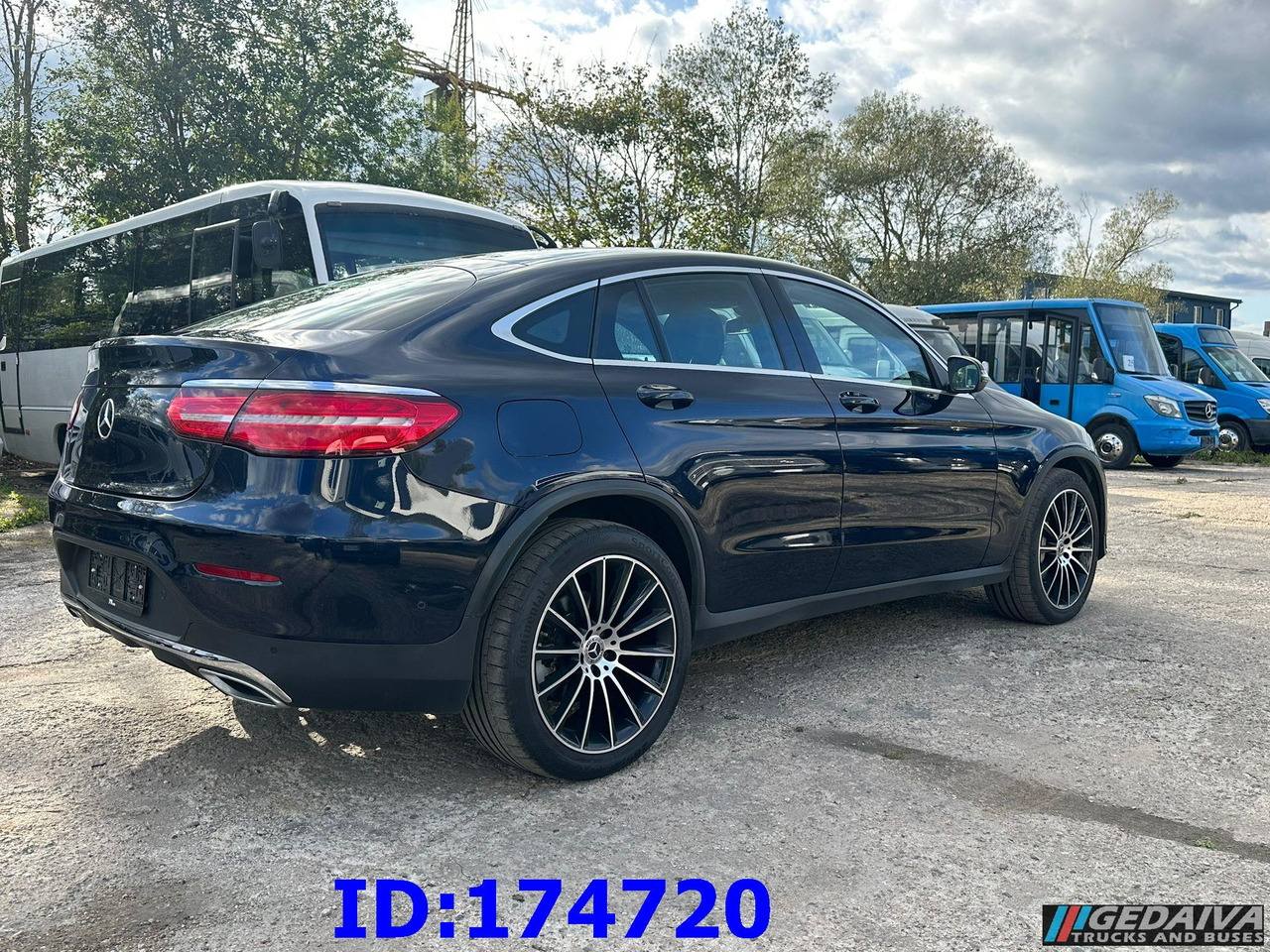 MERCEDES-BENZ GLC Coupe 220 4x4 - Mobil SUV: gambar 4 MERCEDES-BENZ GLC Coupe 220 4x4 - Mobil SUV: gambar 4