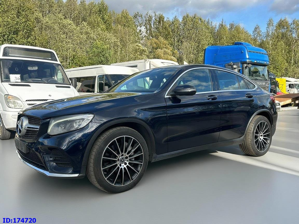 MERCEDES-BENZ GLC Coupe 220 4x4 - Mobil SUV: gambar 1 MERCEDES-BENZ GLC Coupe 220 4x4 - Mobil SUV: gambar 1