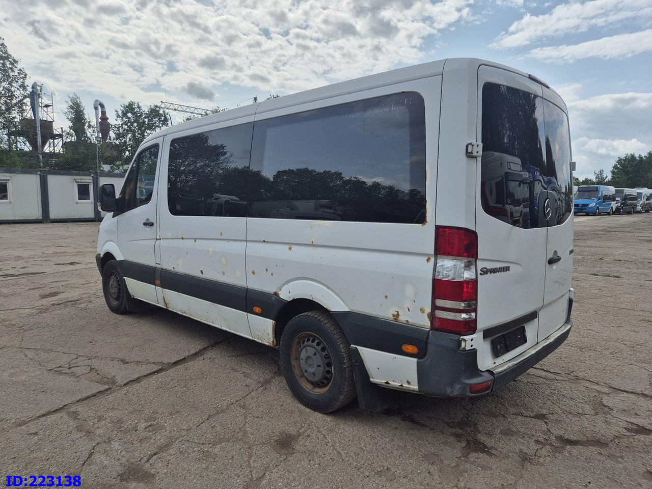 MERCEDES-BENZ Sprinter 213 - Euro5 - Bus pariwisata: gambar 5 MERCEDES-BENZ Sprinter 213 - Euro5 - Bus pariwisata: gambar 5