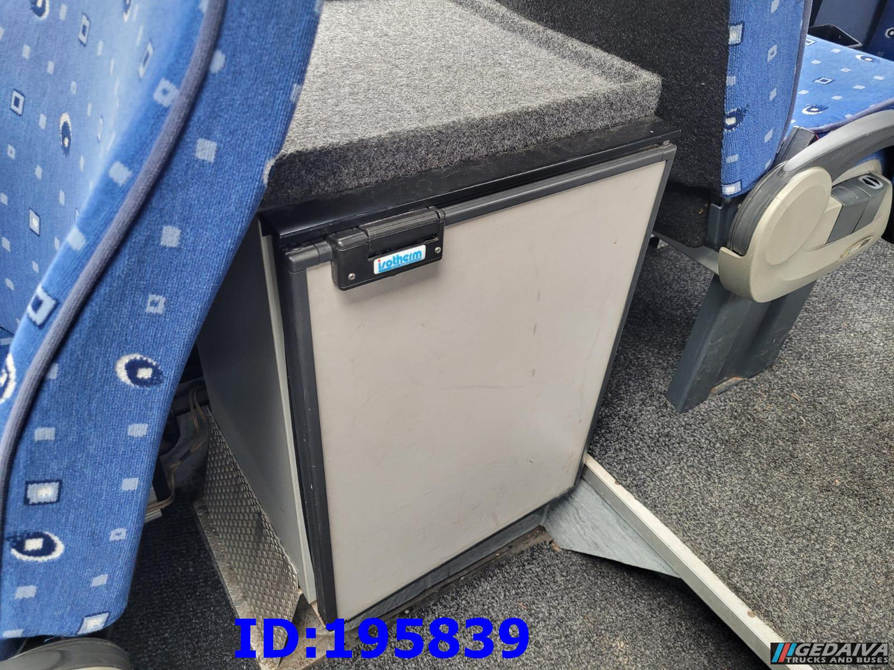 Bus pariwisata MERCEDES-BENZ Sprinter 416 Pegabus 17place: gambar 19