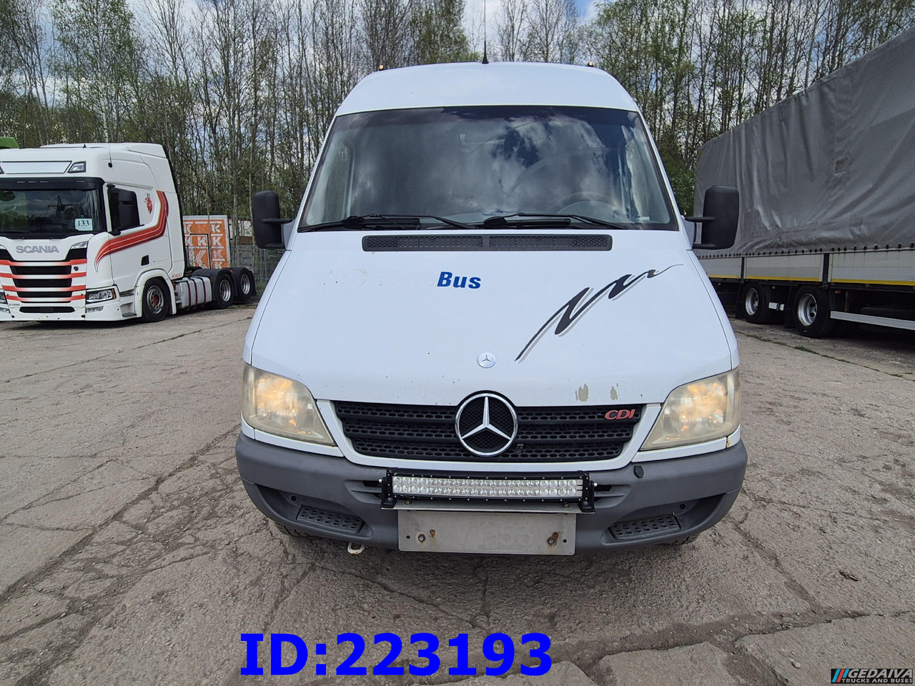 MERCEDES-BENZ Sprinter 416 VIP AC 17-seater - Bus pariwisata: gambar 2 MERCEDES-BENZ Sprinter 416 VIP AC 17-seater - Bus pariwisata: gambar 2
