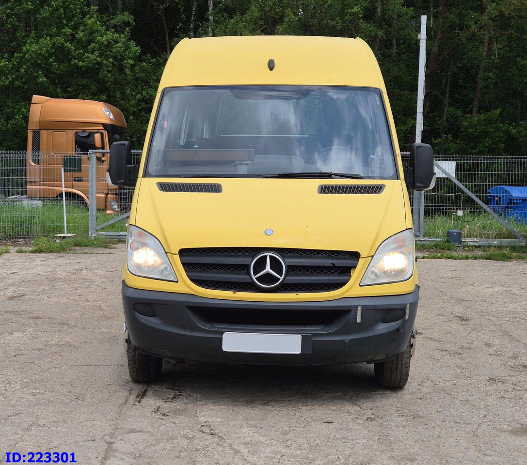 MERCEDES-BENZ Sprinter 515 TRANSFER 23 PLACES - Bus pariwisata: gambar 2 MERCEDES-BENZ Sprinter 515 TRANSFER 23 PLACES - Bus pariwisata: gambar 2