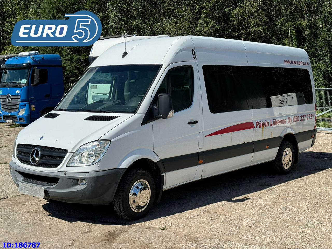 MERCEDES-BENZ Sprinter 516 - 17-seater - Euro5 - Bus pariwisata: gambar 1 MERCEDES-BENZ Sprinter 516 - 17-seater - Euro5 - Bus pariwisata: gambar 1