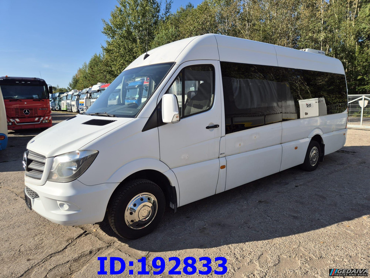 MERCEDES-BENZ Sprinter 516 20-Seats Euro6 - Bus pariwisata: gambar 1 MERCEDES-BENZ Sprinter 516 20-Seats Euro6 - Bus pariwisata: gambar 1