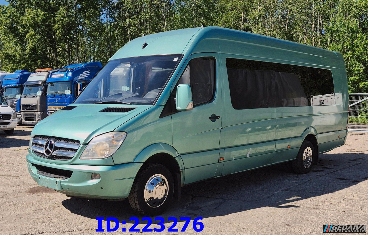 MERCEDES-BENZ Sprinter 516 - VIP - 23 Places - Bus pariwisata: gambar 1 MERCEDES-BENZ Sprinter 516 - VIP - 23 Places - Bus pariwisata: gambar 1