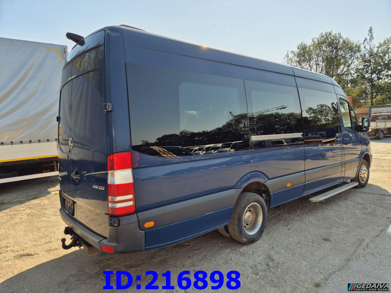MERCEDES-BENZ Sprinter 516 - VIP - Tamlans 16-seater - Bus pariwisata: gambar 4 MERCEDES-BENZ Sprinter 516 - VIP - Tamlans 16-seater - Bus pariwisata: gambar 4