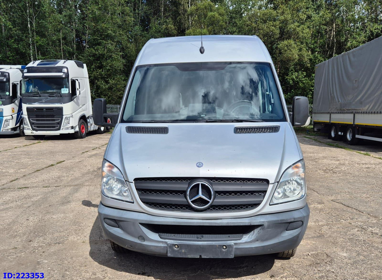 MERCEDES-BENZ Sprinter 518 - 23 Seater - Bus pariwisata: gambar 2 MERCEDES-BENZ Sprinter 518 - 23 Seater - Bus pariwisata: gambar 2
