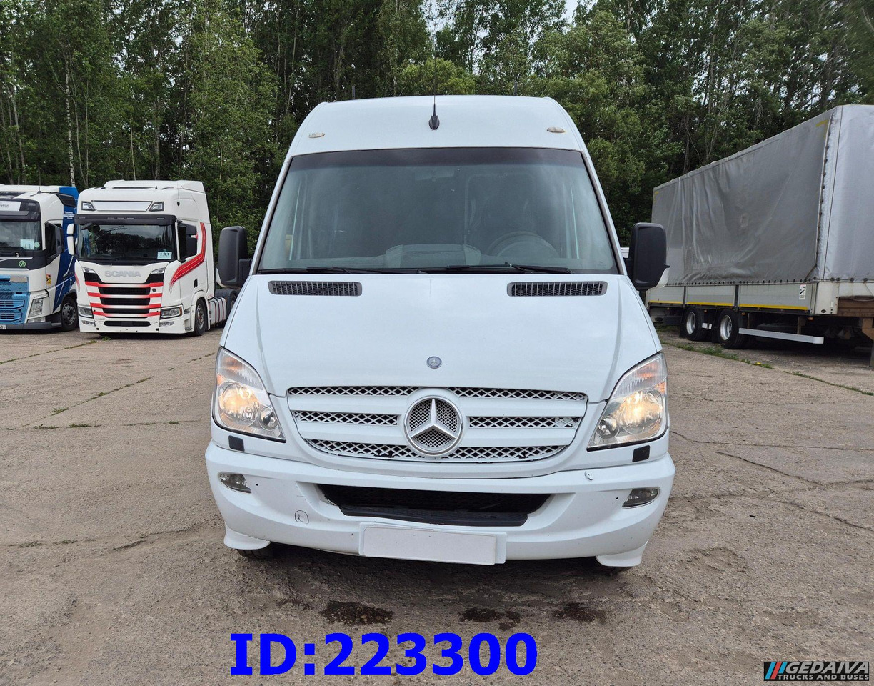 MERCEDES-BENZ Sprinter 518 VIP - 17 Seater - Bus pariwisata: gambar 2 MERCEDES-BENZ Sprinter 518 VIP - 17 Seater - Bus pariwisata: gambar 2