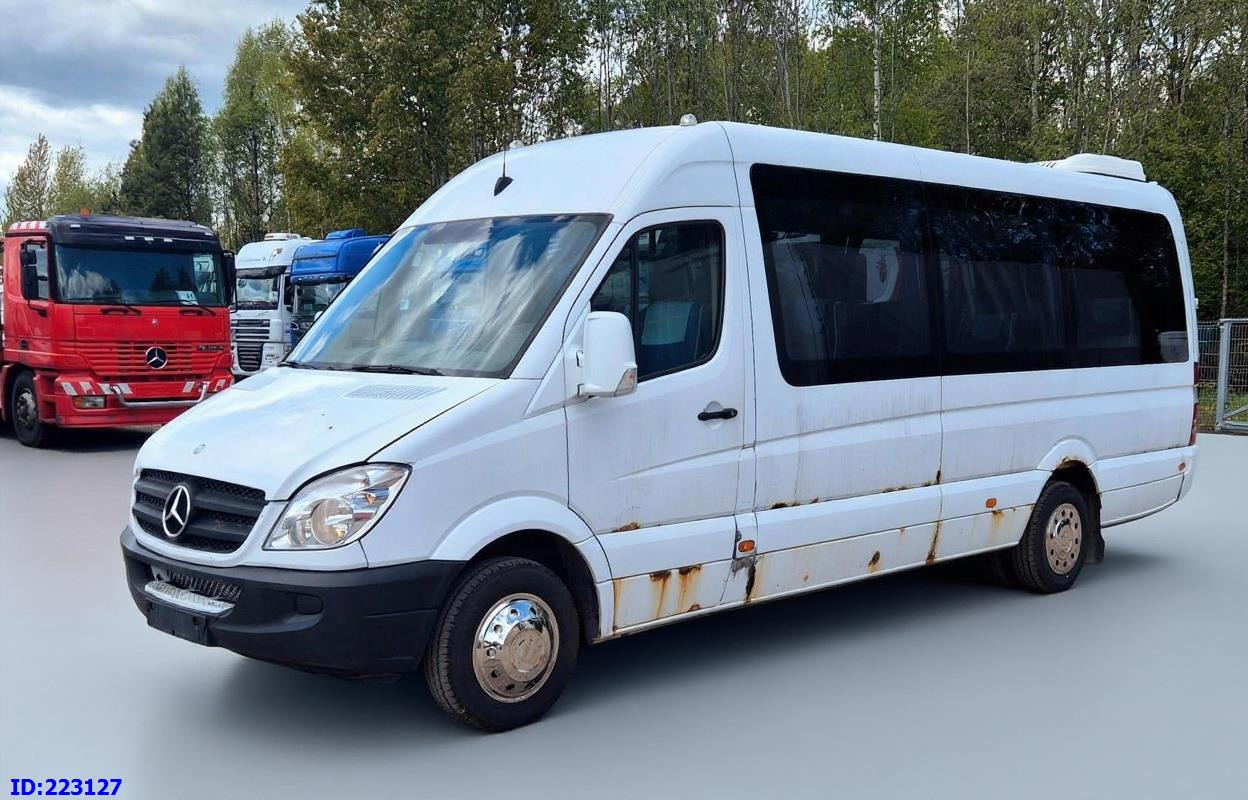 MERCEDES-BENZ Sprinter 518 - VIP -19 Seater - Bus mini, Van penumpang: gambar 4 MERCEDES-BENZ Sprinter 518 - VIP -19 Seater - Bus mini, Van penumpang: gambar 4
