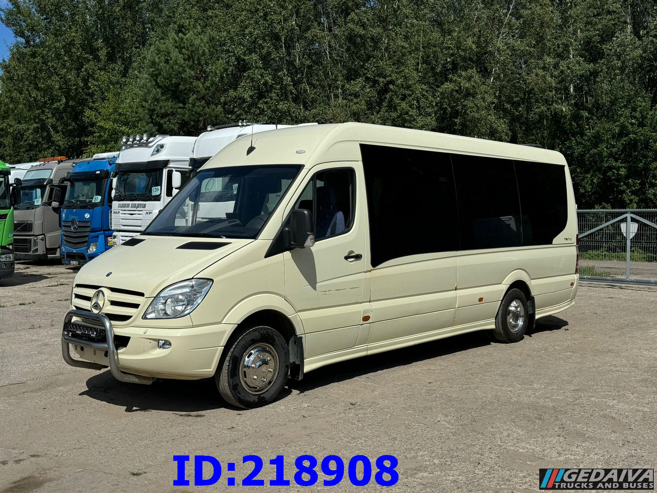 MERCEDES-BENZ Sprinter 519 VIP 18-Place Prostyle Euro5 - Bus pariwisata: gambar 3 MERCEDES-BENZ Sprinter 519 VIP 18-Place Prostyle Euro5 - Bus pariwisata: gambar 3