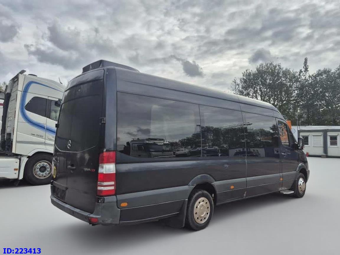 MERCEDES-BENZ Sprinter 519 VIP - 20 Seater - Euro 5 - Bus mini, Van penumpang: gambar 4 MERCEDES-BENZ Sprinter 519 VIP - 20 Seater - Euro 5 - Bus mini, Van penumpang: gambar 4