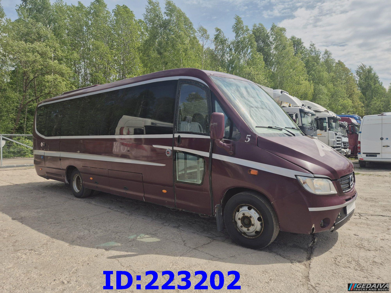 MERCEDES-BENZ Sunrider 818D Vario 33 - Seater - Bus pariwisata: gambar 4 MERCEDES-BENZ Sunrider 818D Vario 33 - Seater - Bus pariwisata: gambar 4