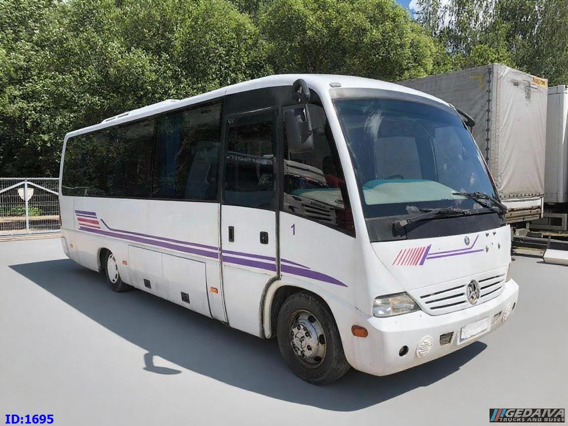 MERCEDES-BENZ Vario Medio 815 30-Seater - Bus mini, Bus pariwisata: gambar 4 MERCEDES-BENZ Vario Medio 815 30-Seater - Bus mini, Bus pariwisata: gambar 4