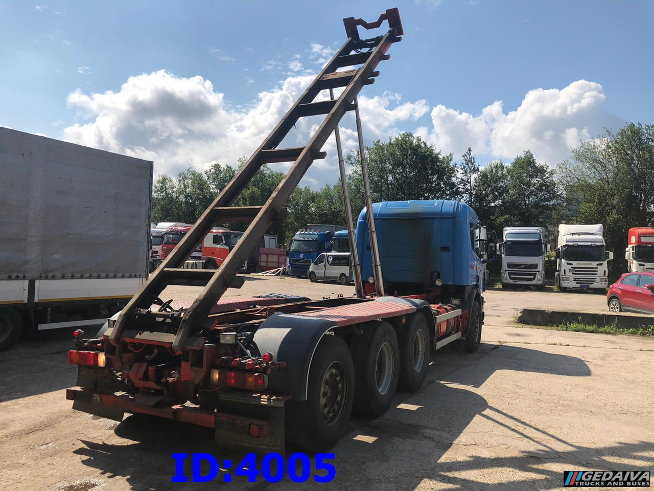 SCANIA 124 400 8x4 - Truk pembawa sistem kabel: gambar 5 SCANIA 124 400 8x4 - Truk pembawa sistem kabel: gambar 5