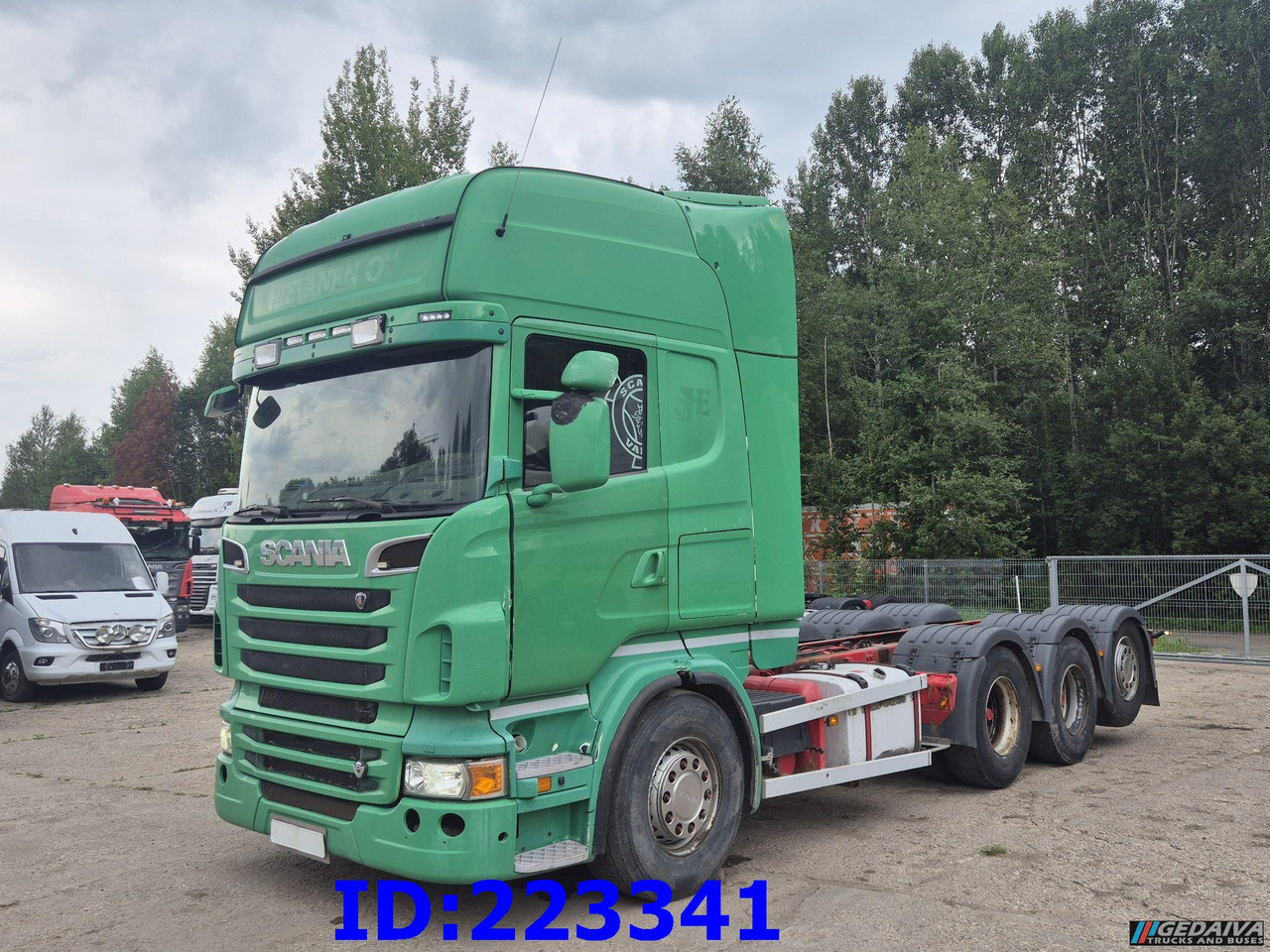 SCANIA R620 - 8x4 - Steering axle - Retarder - Truk sasis: gambar 1 SCANIA R620 - 8x4 - Steering axle - Retarder - Truk sasis: gambar 1