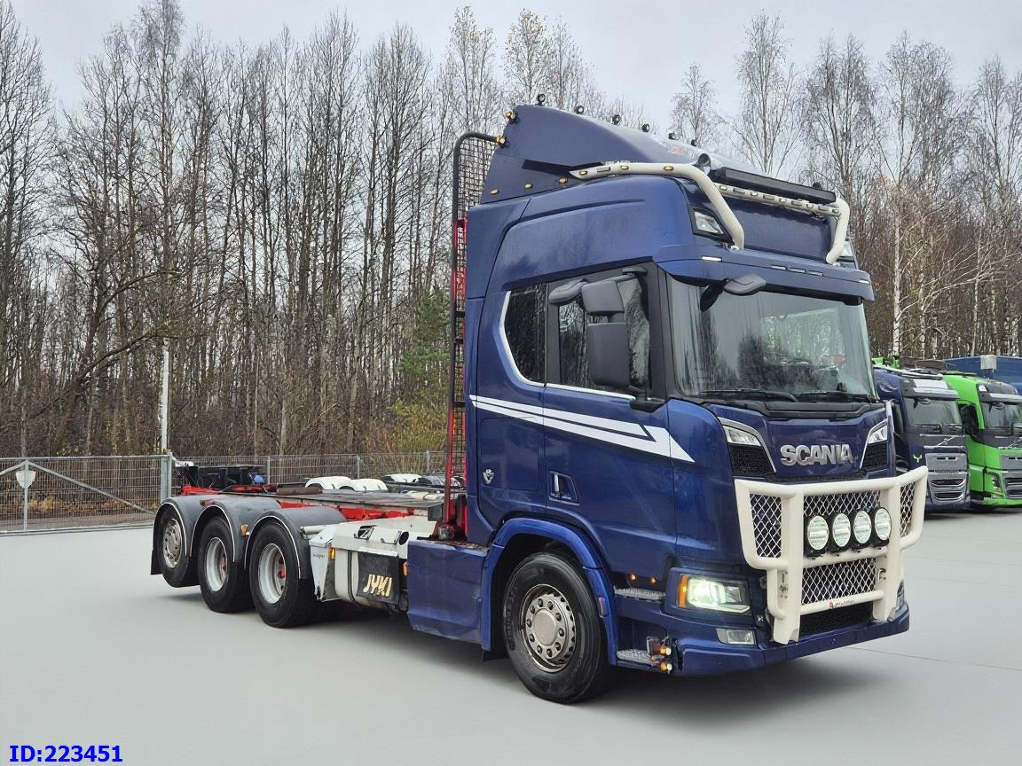 SCANIA R650 Full air 8x4 Steering axle (3 pedal) - Truk sasis: gambar 4 SCANIA R650 Full air 8x4 Steering axle (3 pedal) - Truk sasis: gambar 4