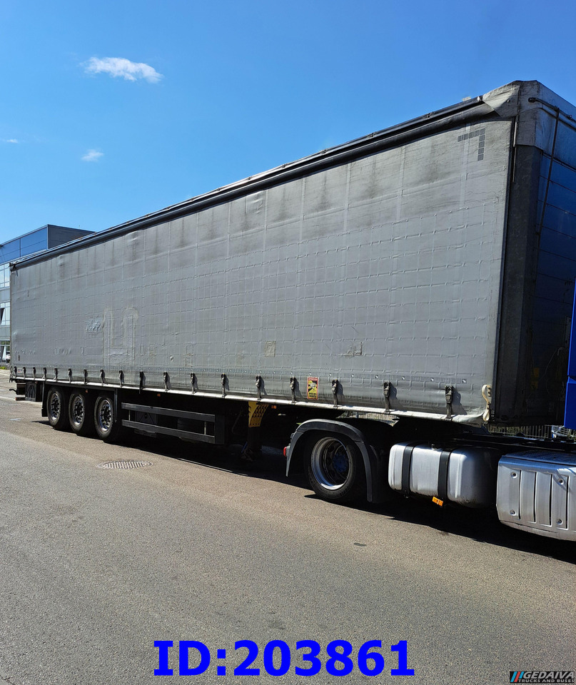 SCHMITZ CARGOBULL - Semi-trailer dengan terpal samping: gambar 1 SCHMITZ CARGOBULL - Semi-trailer dengan terpal samping: gambar 1
