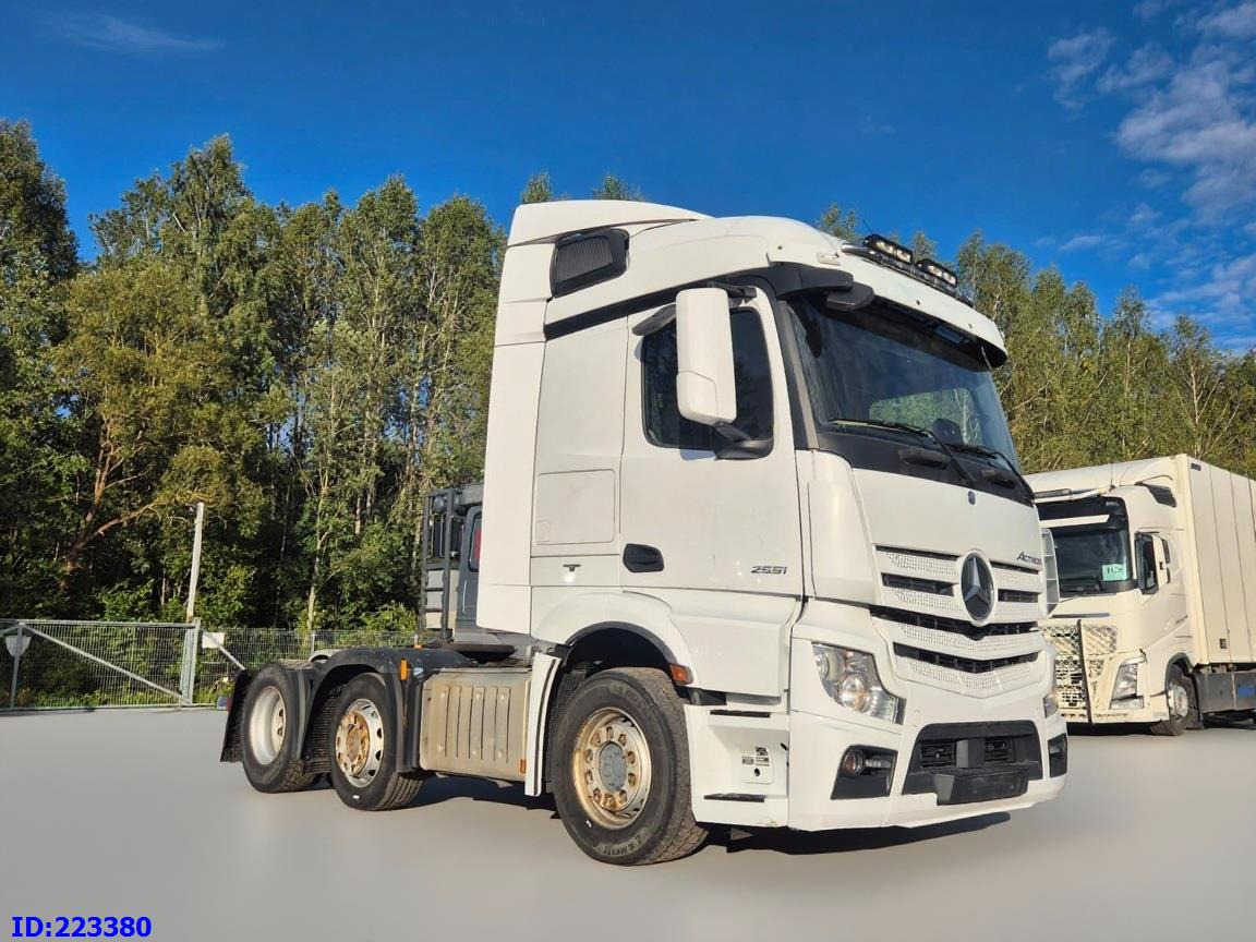 MERCEDES-BENZ Actros 2551 6x2 -Steering axle - Euro6 - Tractor head: gambar 4 MERCEDES-BENZ Actros 2551 6x2 -Steering axle - Euro6 - Tractor head: gambar 4