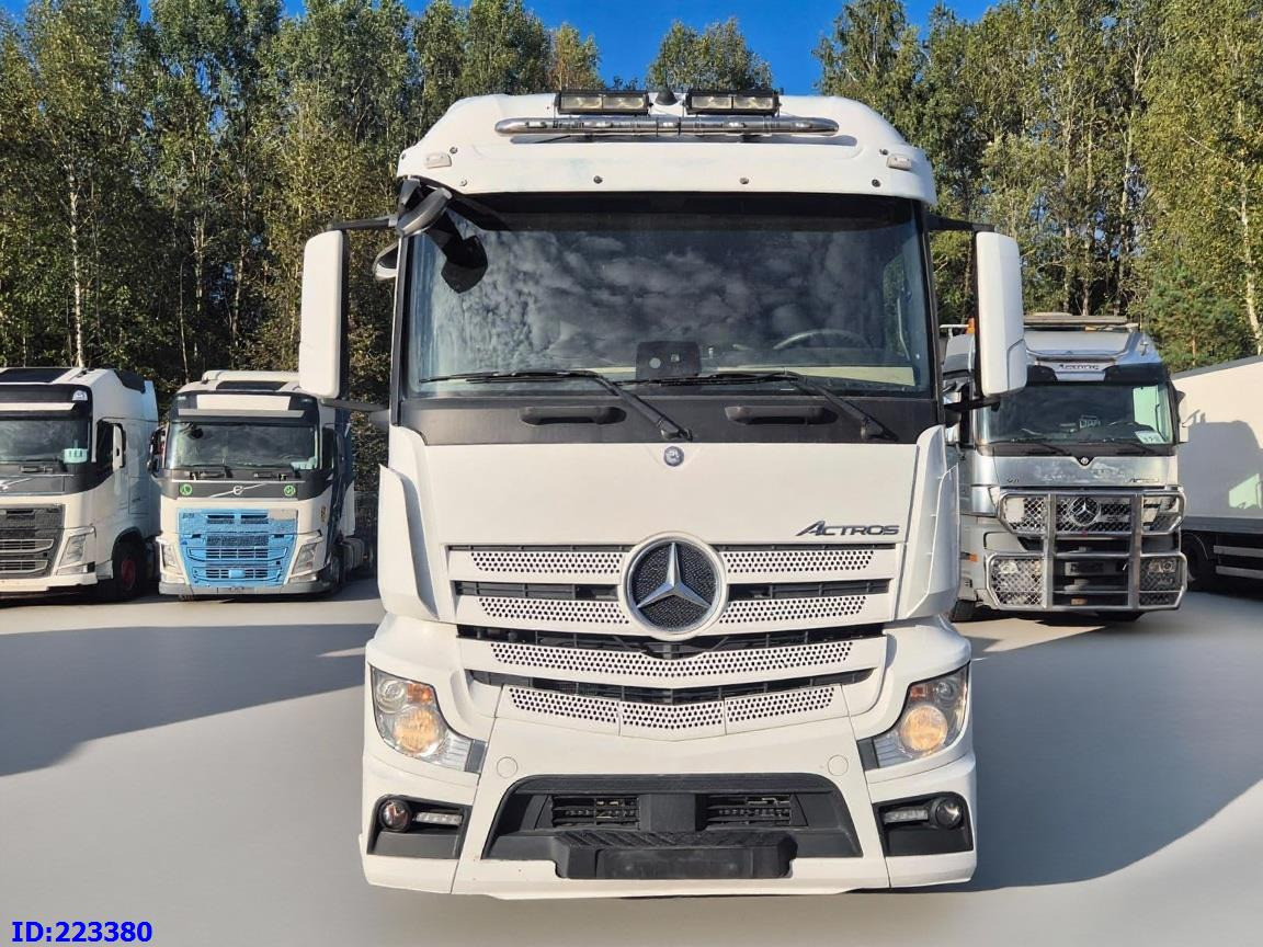 MERCEDES-BENZ Actros 2551 6x2 -Steering axle - Euro6 - Tractor head: gambar 2 MERCEDES-BENZ Actros 2551 6x2 -Steering axle - Euro6 - Tractor head: gambar 2