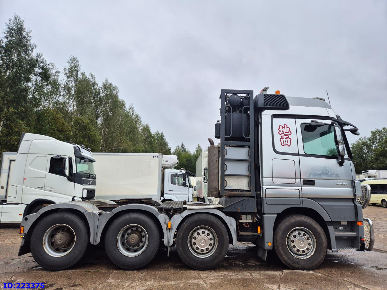 MERCEDES-BENZ Actros 4160 8x4 Big axle - Retarder - Tractor head: gambar 5 MERCEDES-BENZ Actros 4160 8x4 Big axle - Retarder - Tractor head: gambar 5