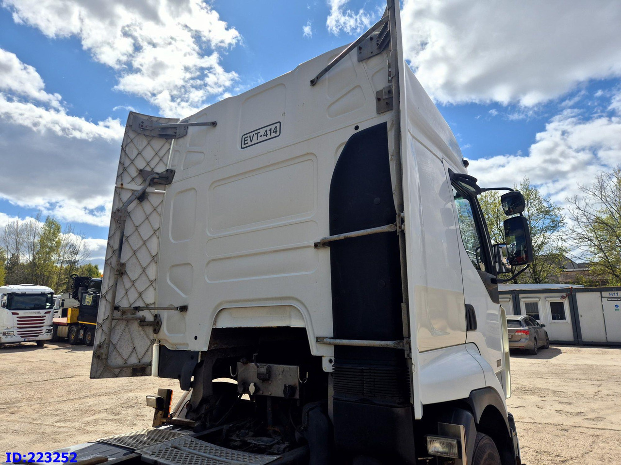 RENAULT Premium 420 6x2 Manual - Tractor head: gambar 5 RENAULT Premium 420 6x2 Manual - Tractor head: gambar 5